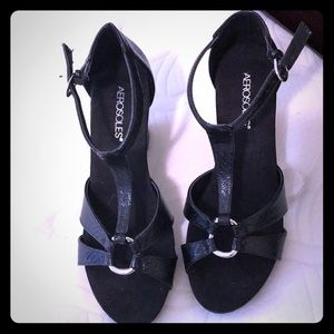 Aerosole women’s wedge black size 9 1/2